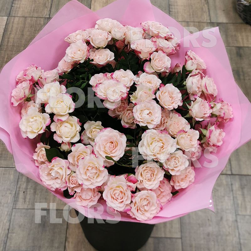 Букет роз кустовых розовых, 11шт