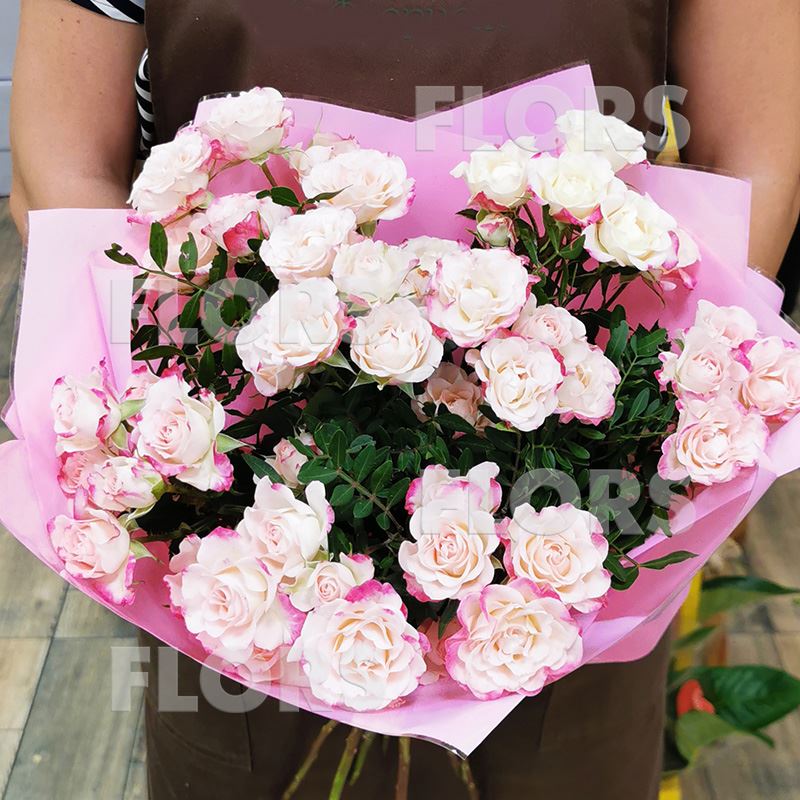 Букет роз кустовых розовых, 7шт